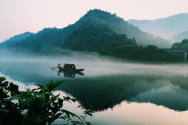 湖(hú)南旅游十大必去景區(qū) 湖(hú)南旅游十大必去景區(qū)九嶷山(shān)